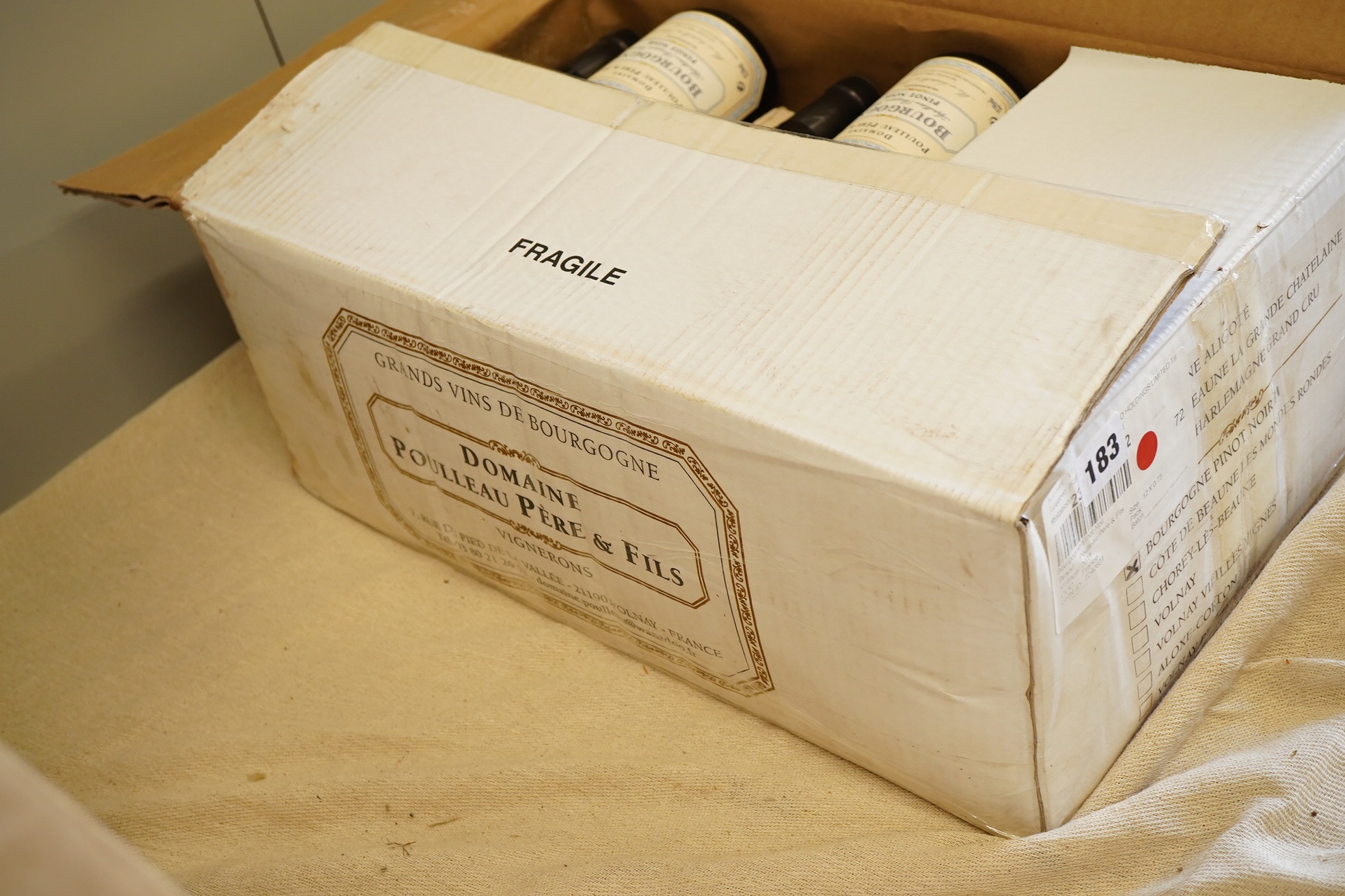 Domaine Poulleau Pere et Fils, Bourgogne Pinot Noir, 2011
